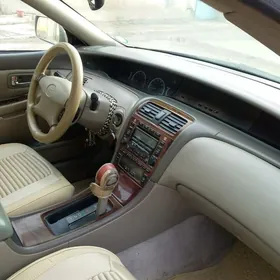 Toyota Avalon 2000