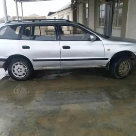 Toyota Corona 1995