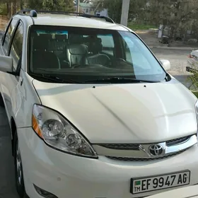 Toyota Sienna 2009