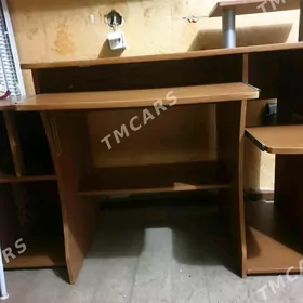 стол для компьютера