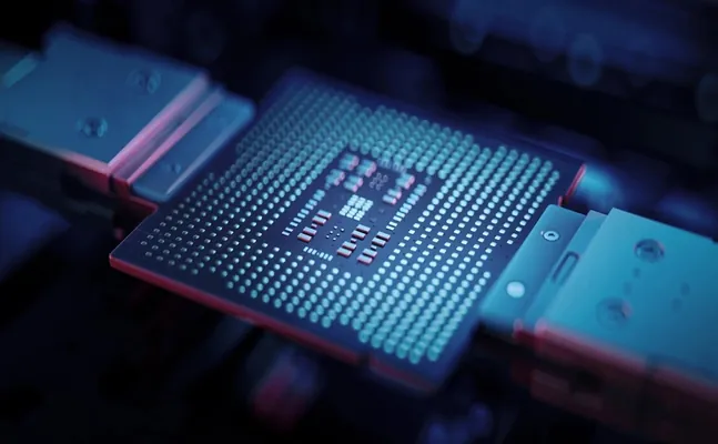 Ak tam daşary ýurt çipleriniň importyna 25% gümrük pajyny girizdi