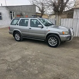Nissan Pathfinder 2001