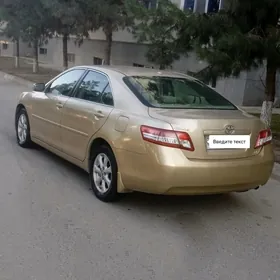 Toyota Camry 2011