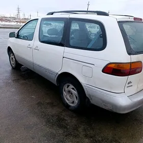 Toyota Sienna 2000