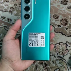 Tecno camon 40 pro
