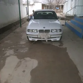 BMW 525 1992