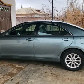 Toyota Camry 2011