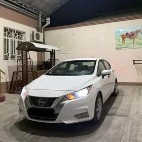 Nissan Versa 2022