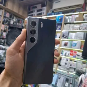 Techno Camon 40