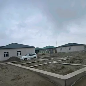 Gülüstanda satlyk jay