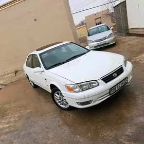 Toyota Camry 2001
