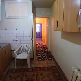 10 мкр 3 этаж 3 комн