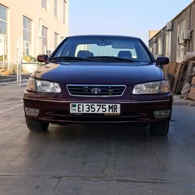 Toyota Camry 2000