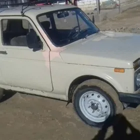 Lada Niva 1983