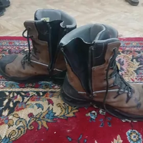 Адик полсапог