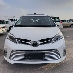 Toyota Sienna 2017