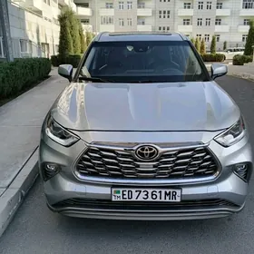 Toyota Highlander 2023