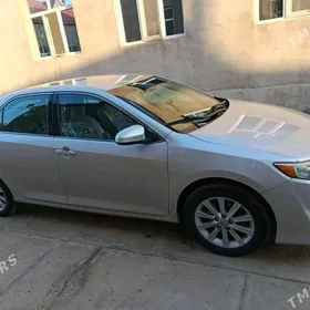 Toyota Camry 2013