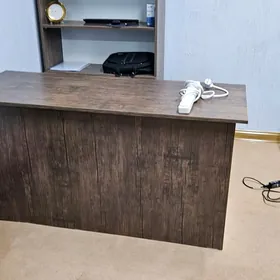 kompyuter stol. стол