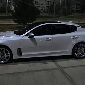 Kia Stinger 2021