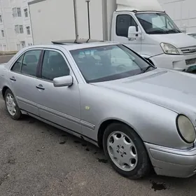 Mercedes-Benz C320 1996