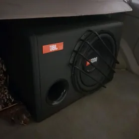 бассбочка JBl