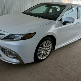 Toyota Camry 2022