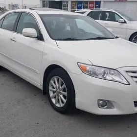 Toyota Camry 2011