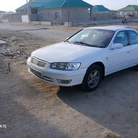 Toyota Camry 2000