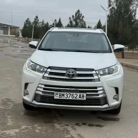Toyota Highlander 2018