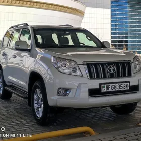 Toyota Land Cruiser Prado 2013