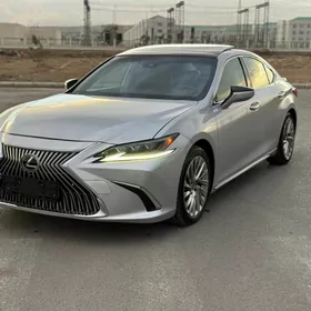 Lexus ES 350 2019