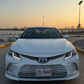 Toyota Camry 2021