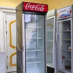 witrina UGUR haladilnik