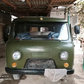 UAZ 452 1982