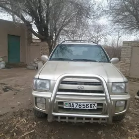 Nissan Pathfinder 1998