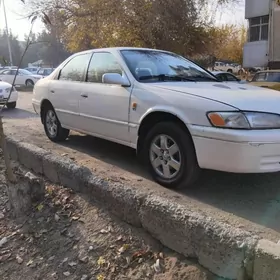 Toyota Camry 1998