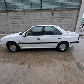 Peugeot 405 2014