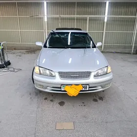 Toyota Camry 2000