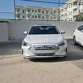Hyundai Elantra 2020
