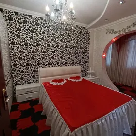 Мир 1, 3 ком квадрат