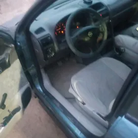 Opel Astra 1999