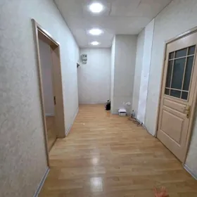 Высокопотолочка центр 2 этаж