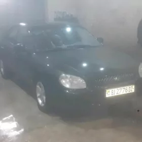 Hyundai Sonata 2000