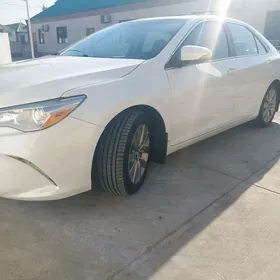 Toyota Camry 2015