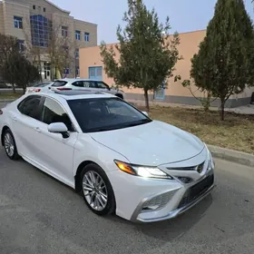 Toyota Camry 2022