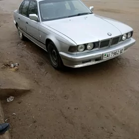 BMW 750 1990