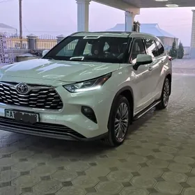Toyota Highlander 2022