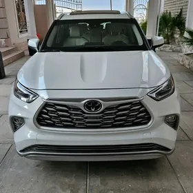 Toyota Highlander 2022