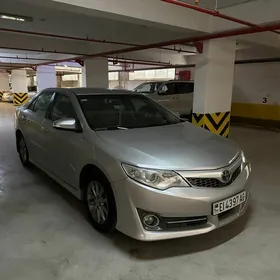 Toyota Camry 2013